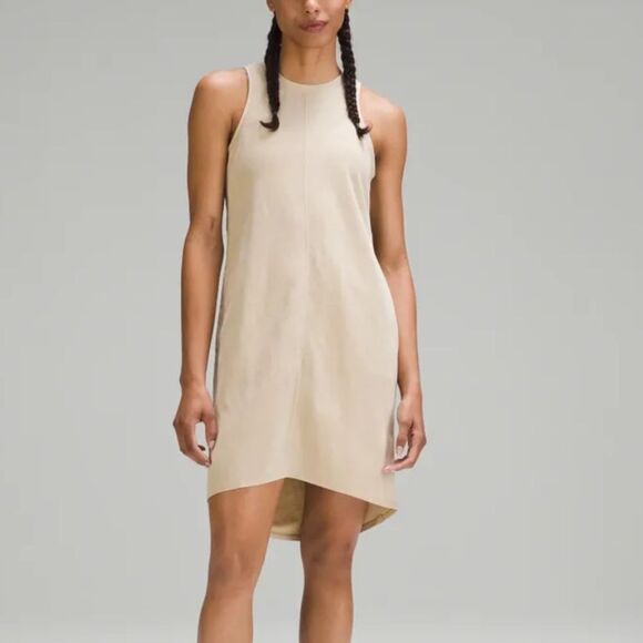 Lululemon Back Vent Tank Dress in Trench 10 - Picture 1 of 5